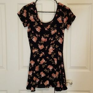 Floral Brandy Melville Dress 🌻🌻 Barely Worn